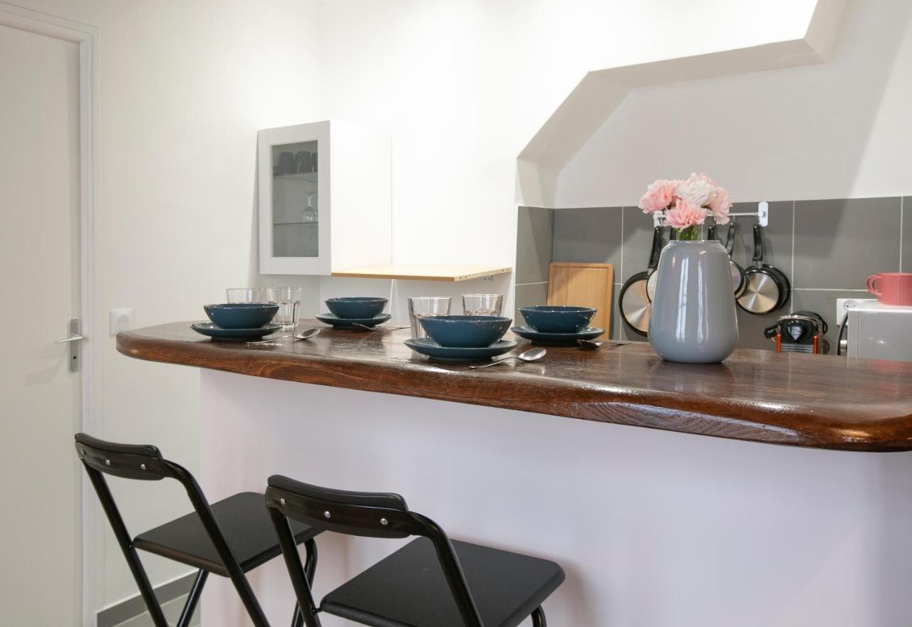 Authentic Apartment In Center Of Parisian Marais Exterior foto